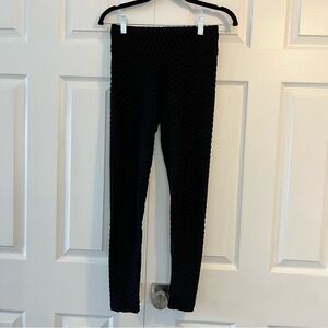 Black Scrunched Trending Athletic Leggings Size M
